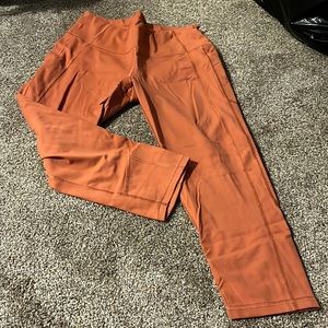 L Victoria Secret burnt orange capris leggings